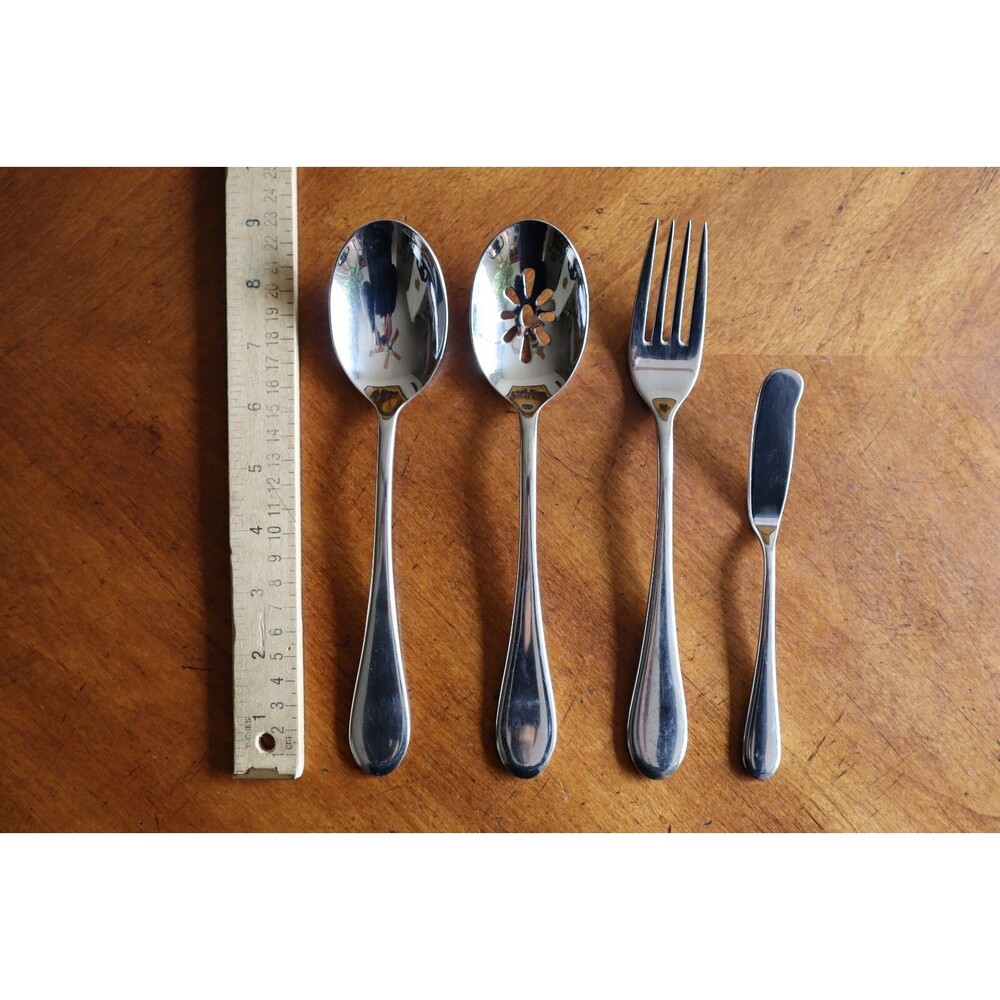 Lot Of 4 Oneida ICARUS Stainless Glossy Serving Utensil Spoons Made in Vietnam
